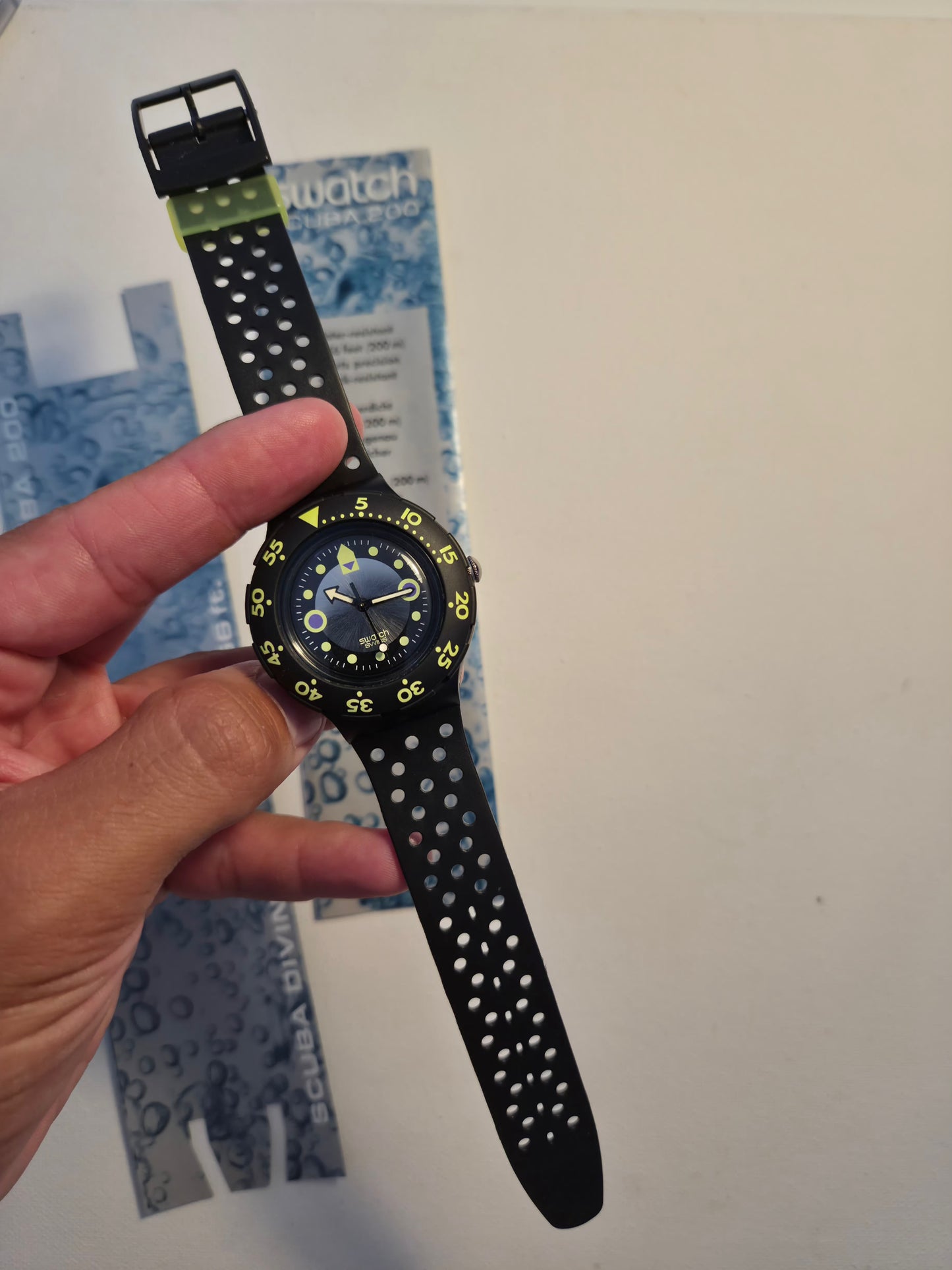 Swatch Shamu Black